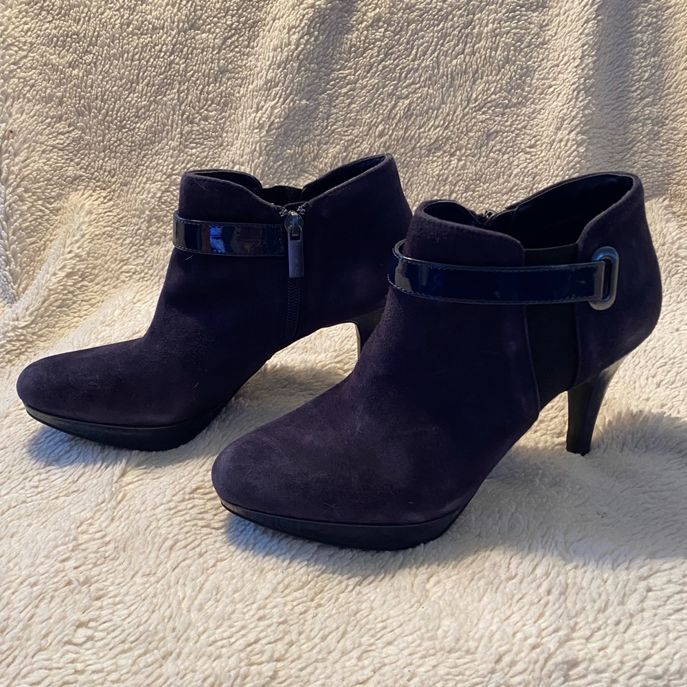 Bandolino Royal Blue Suede Ankle Boots